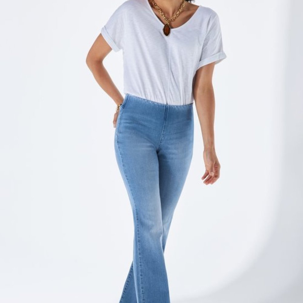 Soft Surroundings Pull On Boot Cut Jeans 1X